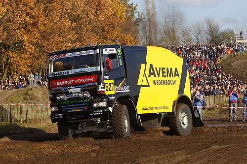 Van den Brink warmt zich op voor Dakar: "Ongelofelijk hoe het leeft"